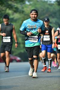BIB: 42968
                            <button type="button" onclick="openModal(10150077)" class="btn btn-primary btn-sm float-right btn-popup" data-toggle="modal" data-target=".modal-high-quality">
                        <i class="fas fa-shopping-cart"></i> Add to Cart
                    </button>
                                            <button type="button" onclick="isThisMe(10150077, true)" class="btn btn-success btn-sm float-right btn-popup btn-isme hidden" data-toggle="tooltip" data-placement="bottom" title="นี่คือรูปของคุณใช่ไหม คลิกที่นี่เพื่อเอาเข้าอัลบั้ม">
                        <i class="fas fa-plus"></i> Add to album
                    </button>
                    <button type="button" onclick="isThisMe(10150077, false)" class="btn btn-warning btn-sm float-right btn-popup btn-isnotme hidden">
                        <i class="fas fa-ban"></i> Remove from album
                    </button>